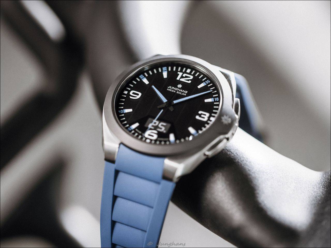 Zeit gewinnen mit der neuen Junghans Spektrum MEGA Solar