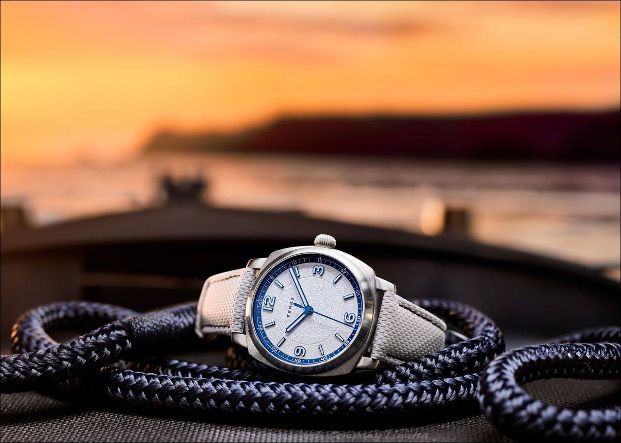 Fears Brunswick 40 „Helmsman“ ES – Neue Toolwatch für den Einsatz auf dem Wasser